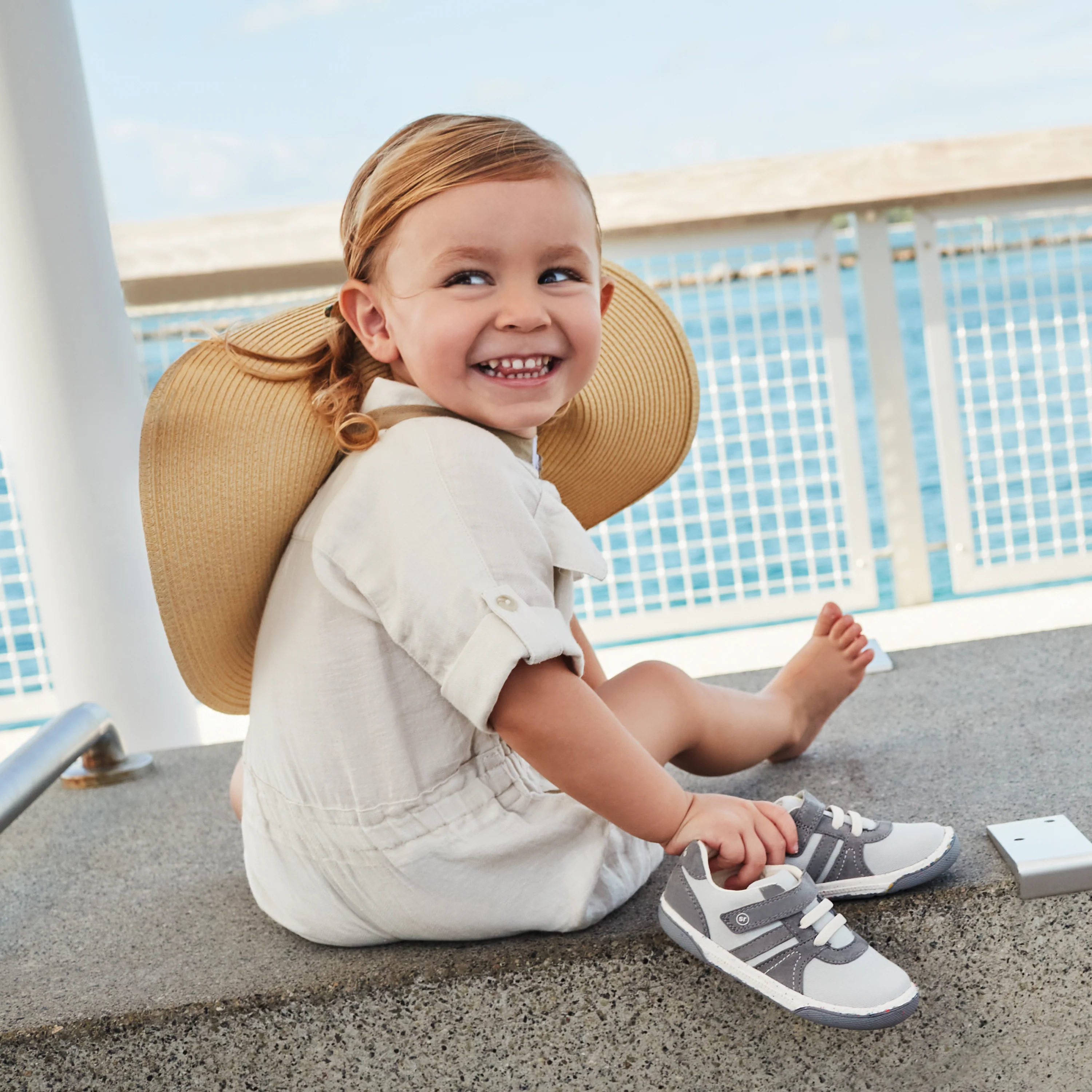 Fern Sneaker - Little Kid Light Grey - Image 9